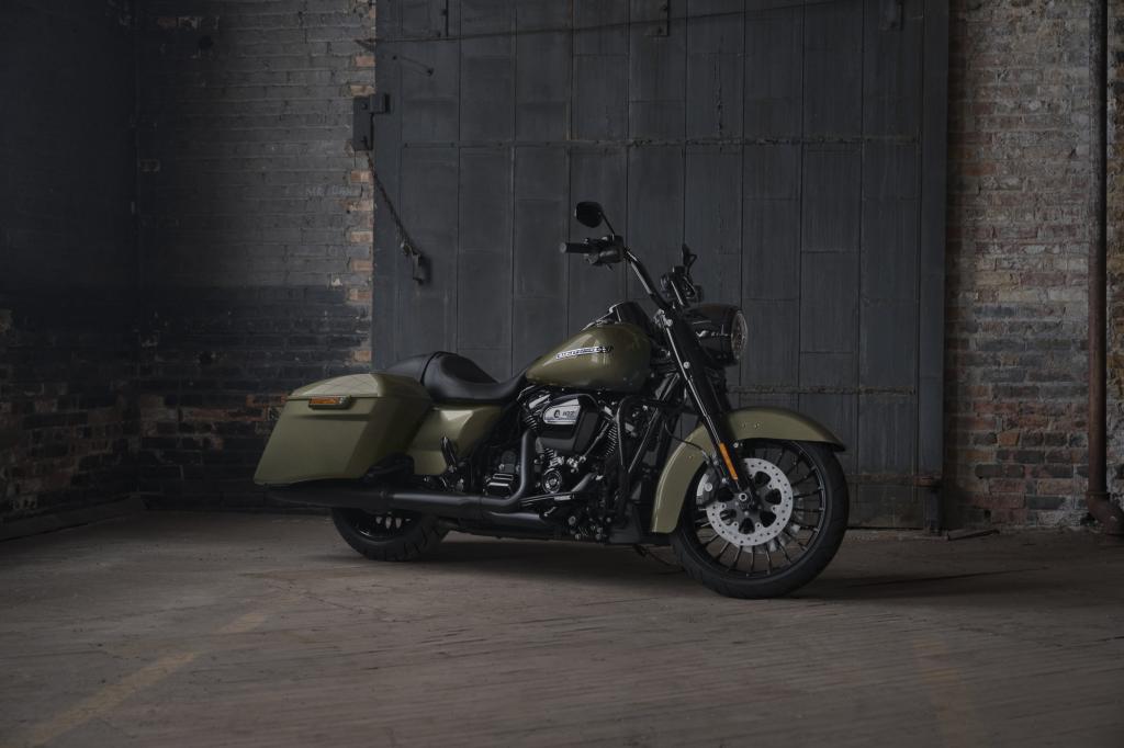 DIE NEUE HARLEY-DAVDISON ROAD KING SPECIAL FÜR 2017